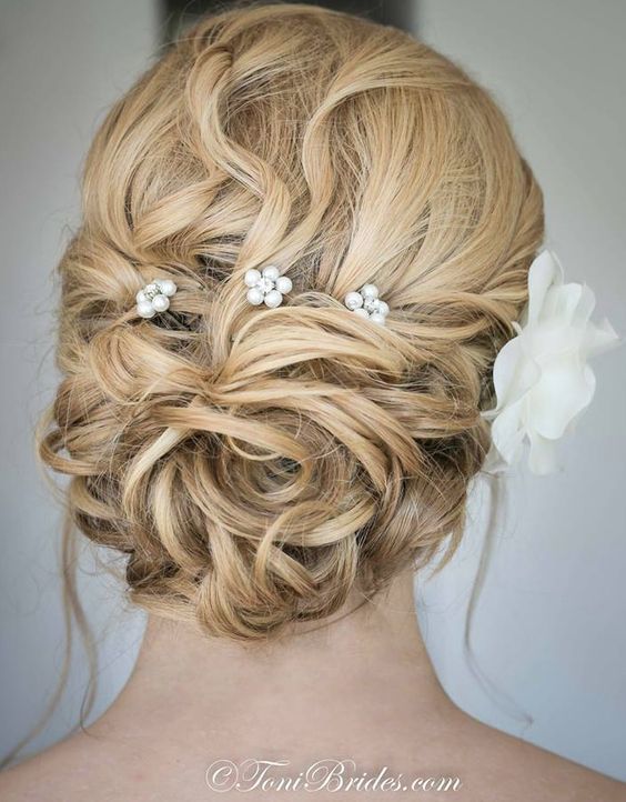 Toni Brides wedding hairstyle