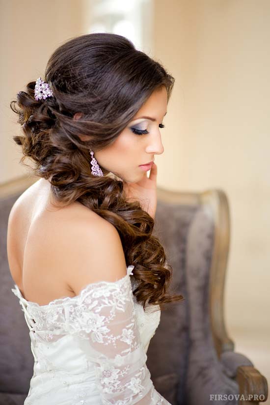 long wavy wedding hairstyle 2 via elena radoman
