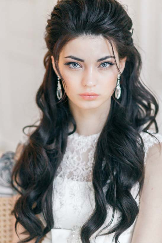 long wavy wedding hairstyles 4 via yuliya vysotskaya