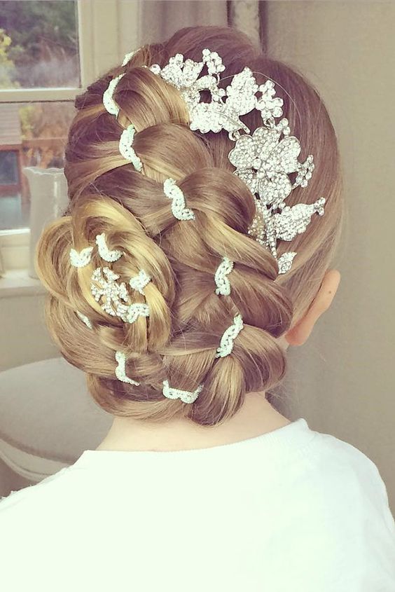 simple flower girl hairstyles