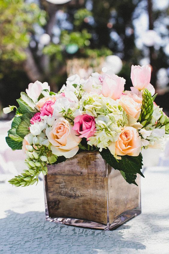 20 Rustic Wedding Centerpieces with Bark Container Deer