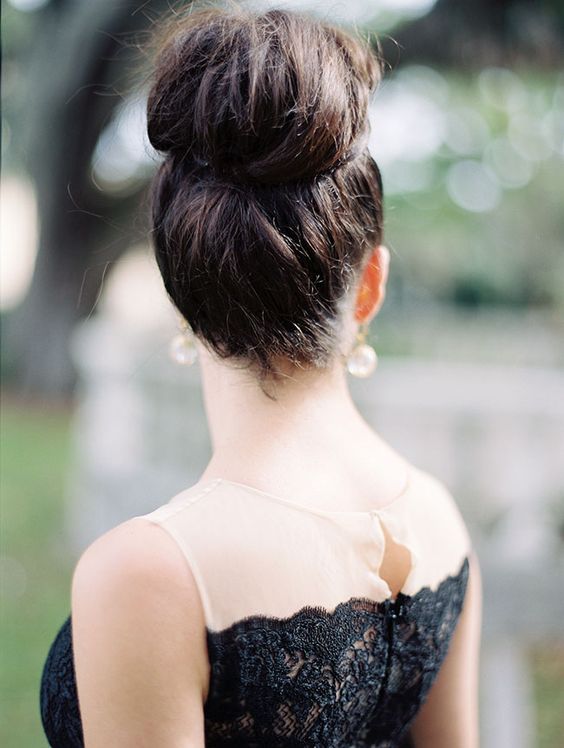topknot wedding updo hairstyle via Julie Cate Photography