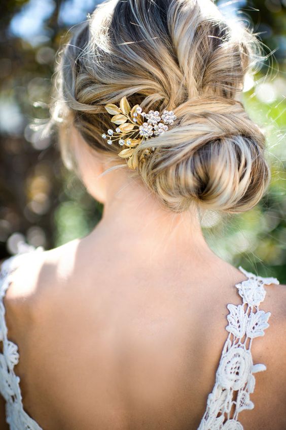 updo wedding hairstyle via LottieDaDesigns