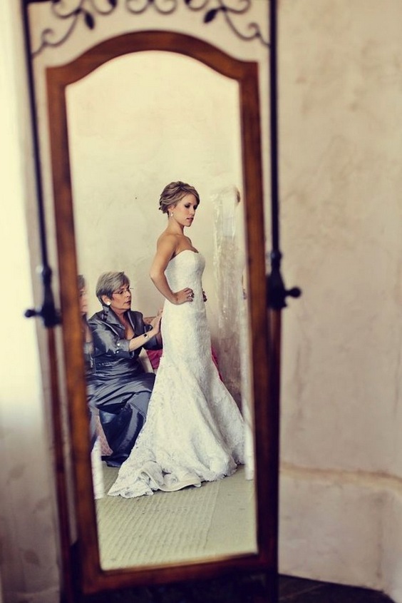 Wedding photos with your mom and grandma 9