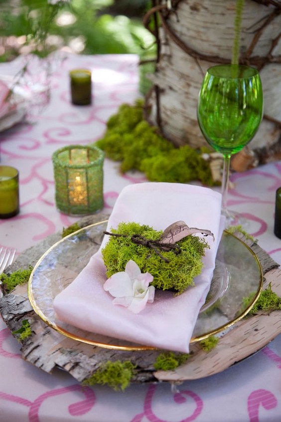 woodland moss wedding table decor