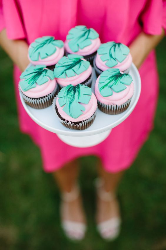 Aloha themed bridal shower cupcakes
