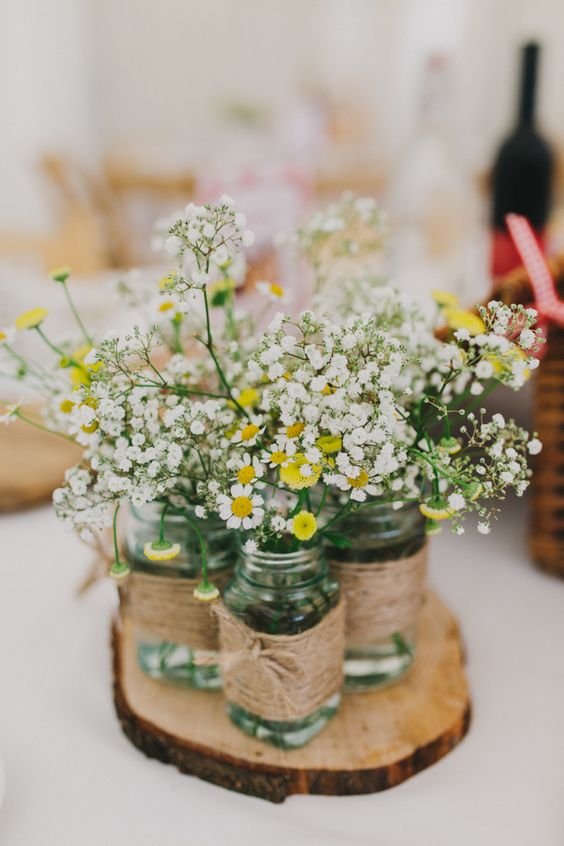 Daisy Gyp Baby Breath Gypsophila Log Twine Jar Flowers Centrepiece