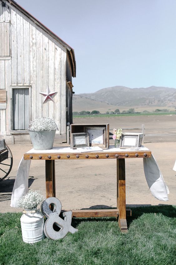 Rustic Farm Wedding Decor