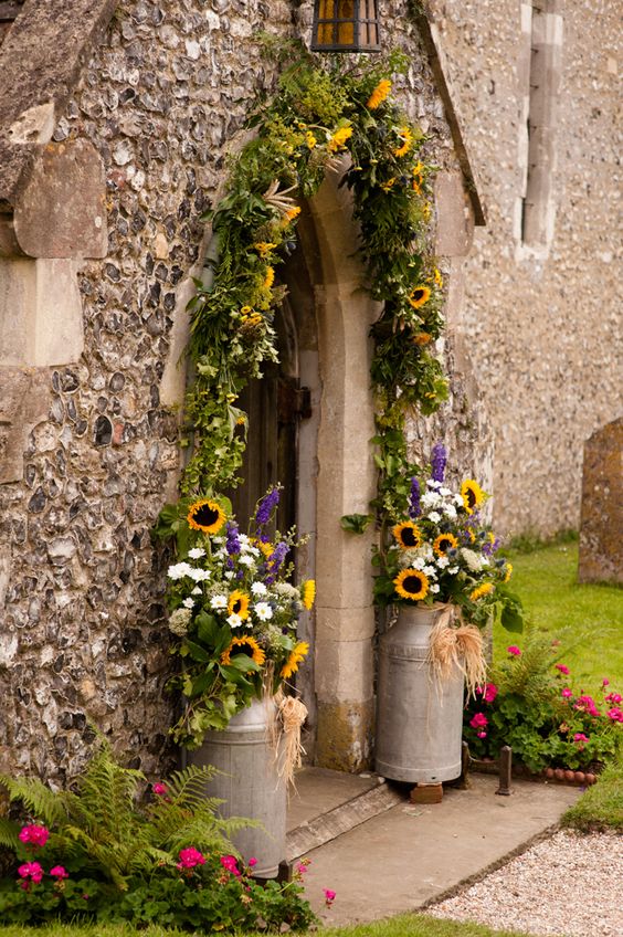 30 Rustic Country Wedding Ideas with Milk Churn 23 Sunflower wedding milk church archway