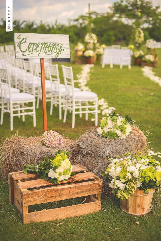 rustic country hay bale and wood crate wedding ceremony decor