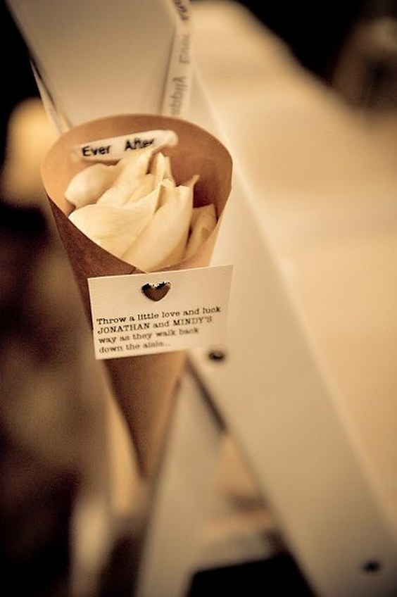 wedding cones for petals