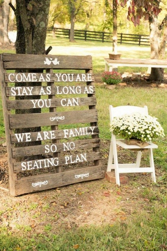 wood pallet wedding ideas