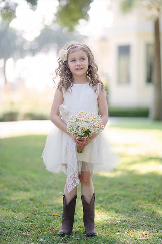 Chamomile Daisies flower girl bouquet