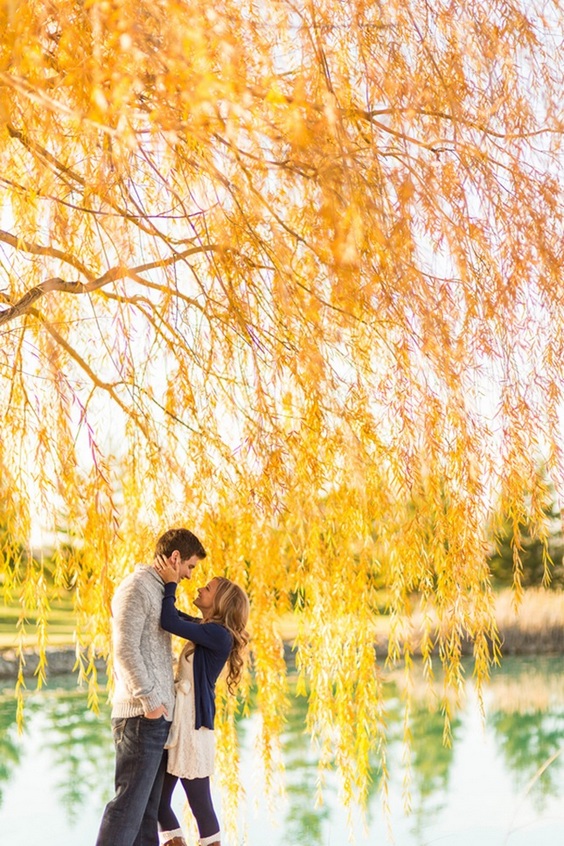 Fall Engagement Photo Shoot and Poses Ideas 36