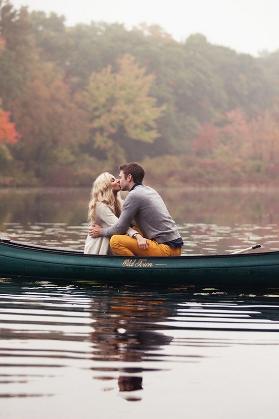 Fall Engagement Photo Shoot and Poses Ideas 40