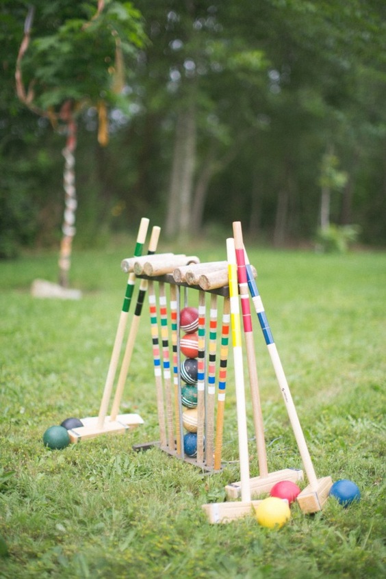 Outdoor Wedding Reception Lawn Game Ideas 8