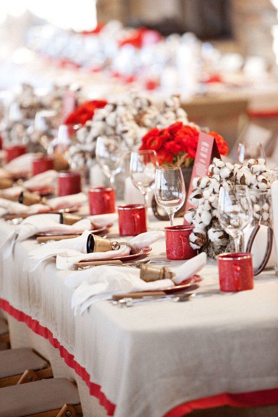 country red fall wedding table decor