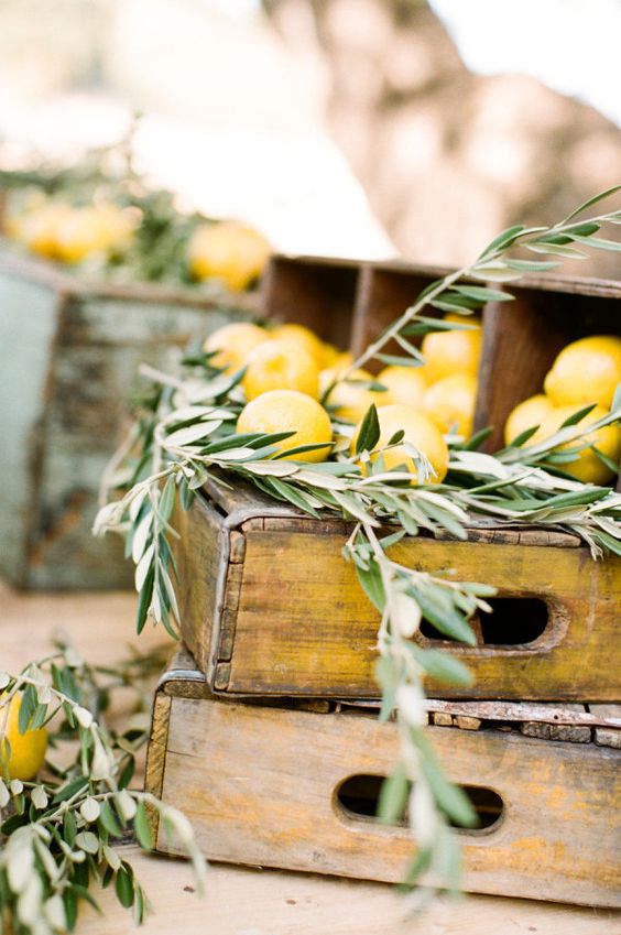 lemon wedding decor