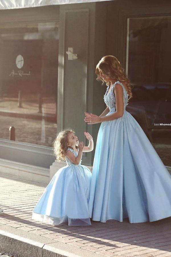 Matching Flower Girl Dresses To Bridal Dresses 25