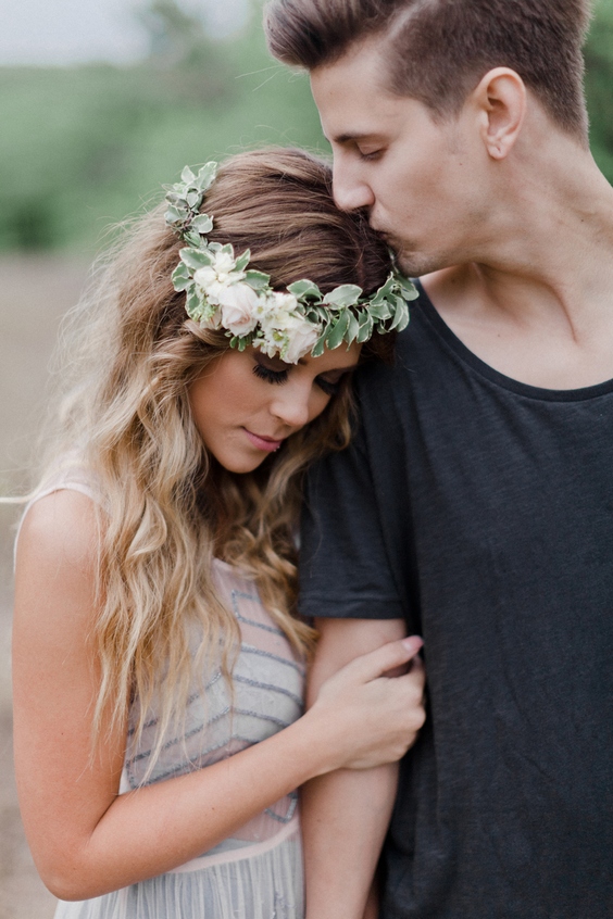 Sweet Engagement Photo and Poses Ideas via Jennefer Wilson