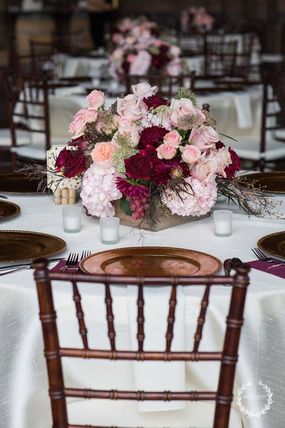 blush, merlot and marsala centerpieces with gold accents for a fall