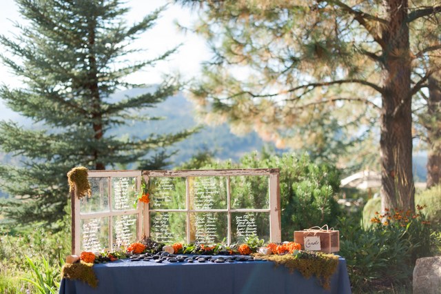 outdoor fall wedding table decor
