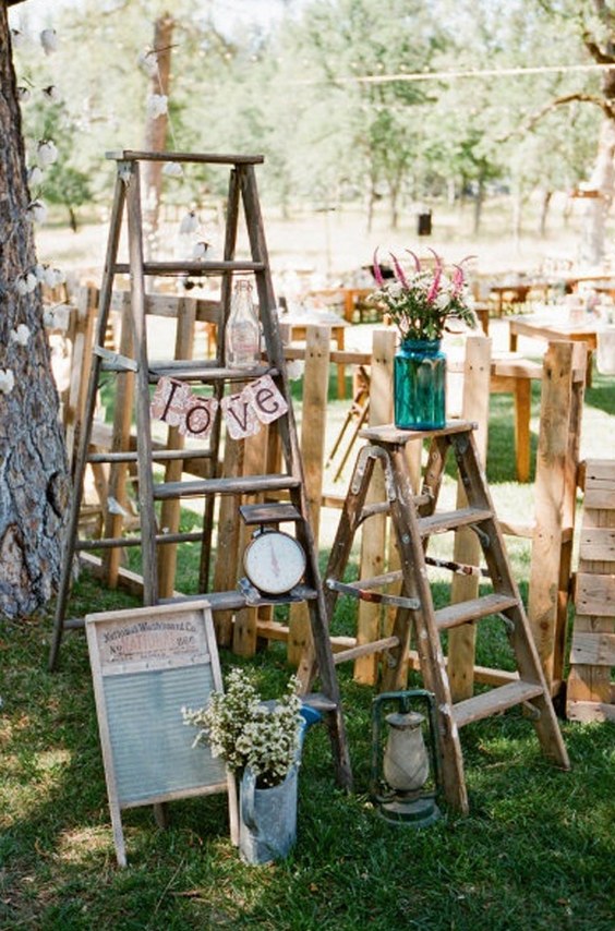 rustic country wedding decor