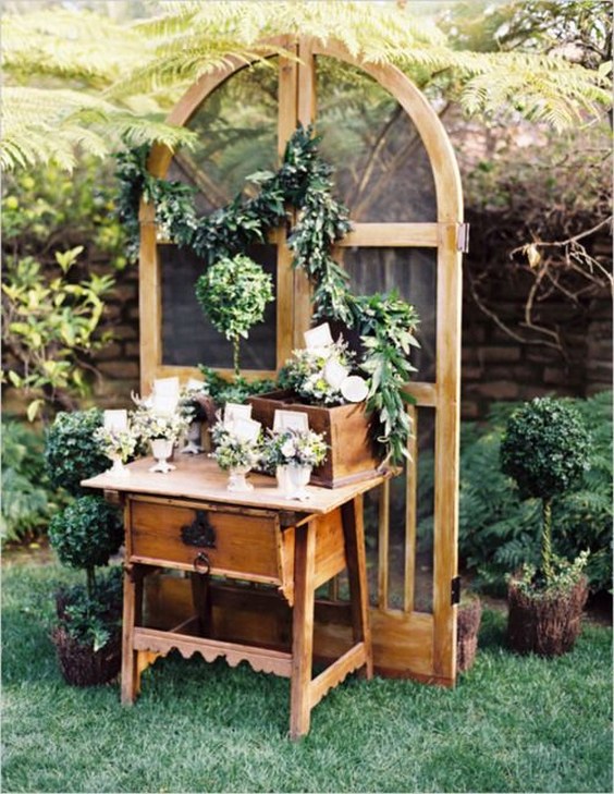 rustic old door wedding decor