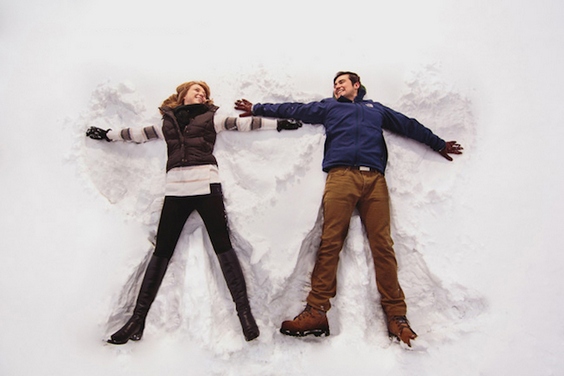 Winter Engagement Photo Shoot and Poses Ideas 6