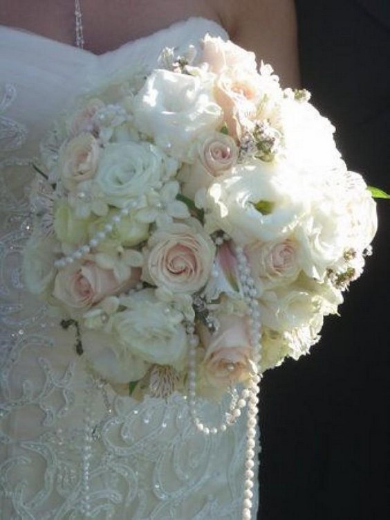 vintage ivory wedding bouquet with pearls
