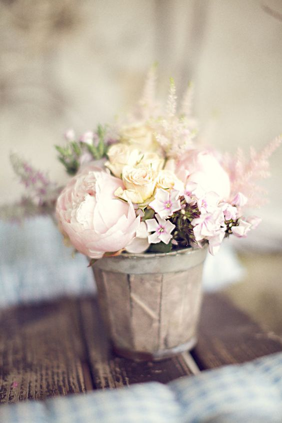 romantic soft pink reception wedding flowers