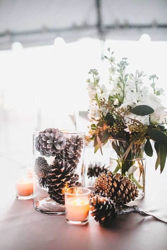 winter wedding centerpiece idea via teale photography