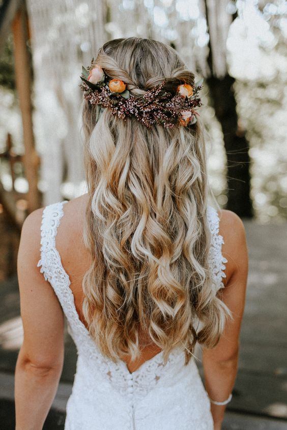 Fall-inspired floral headpiece via Melissa Marshall