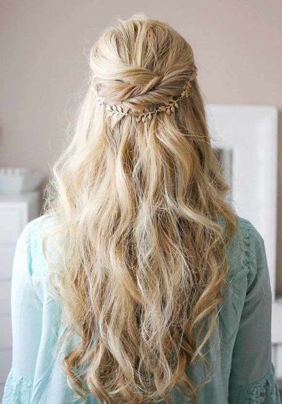 Long Wedding & Prom Hairstyles via Missysueblog