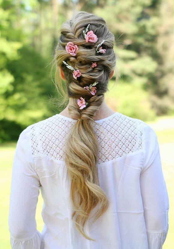 Long Wedding & Prom Hairstyles via Missysueblog