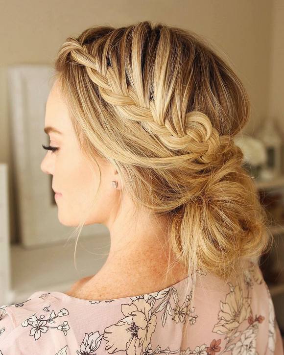 Long Wedding & Prom Hairstyles via Missysueblog