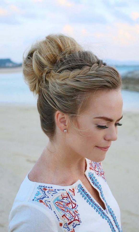 Long Wedding & Prom Hairstyles via Missysueblog