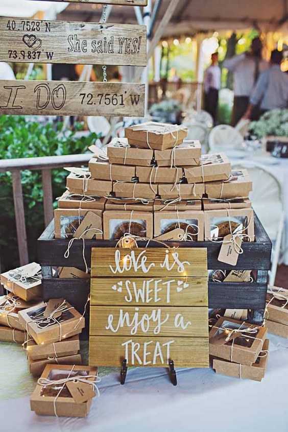 Rustic Vineyard Wedding Favors