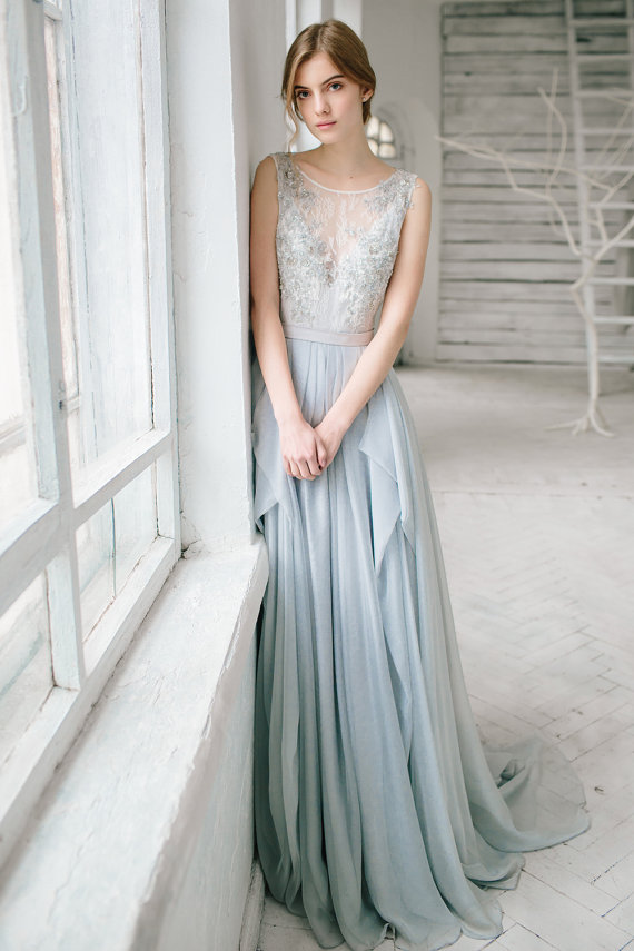 Silver grey wedding dress - Lobelia