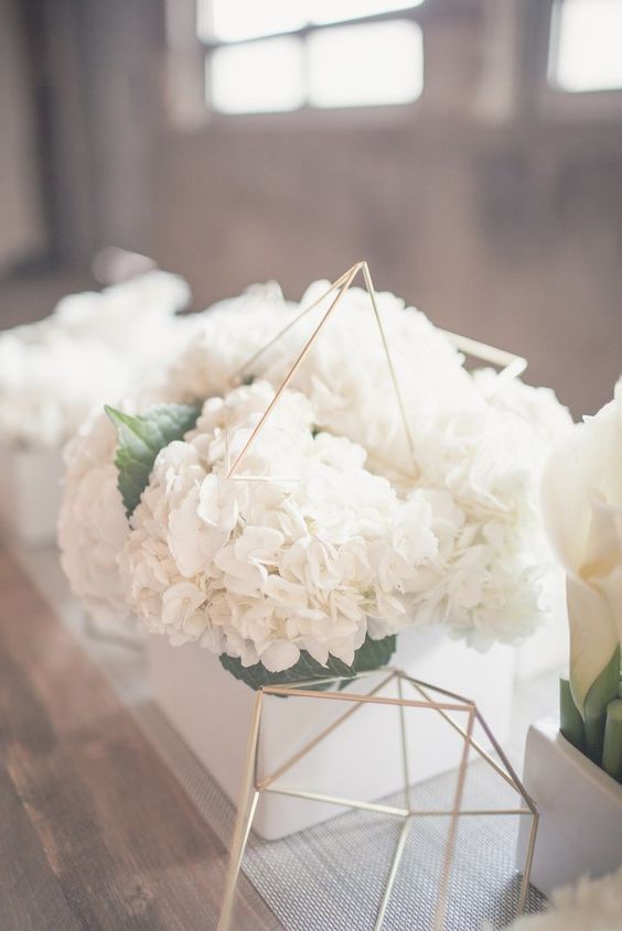 Chic wedding centerpiece idea via MGB Photo