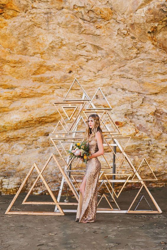 Metallic wooden triangle backdrop