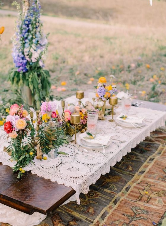 Summer Outdoor Picnic Wedding Ideas 13