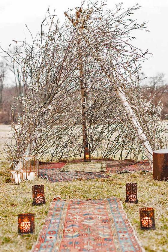 Summer Outdoor Picnic Wedding Ideas 20