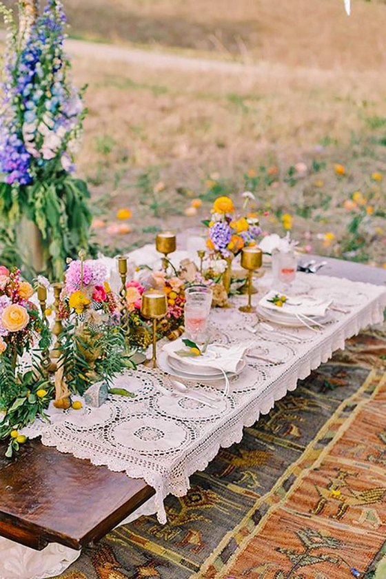 Summer Outdoor Picnic Wedding Ideas 22