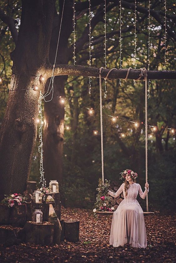 Boho swings wedding photo idea