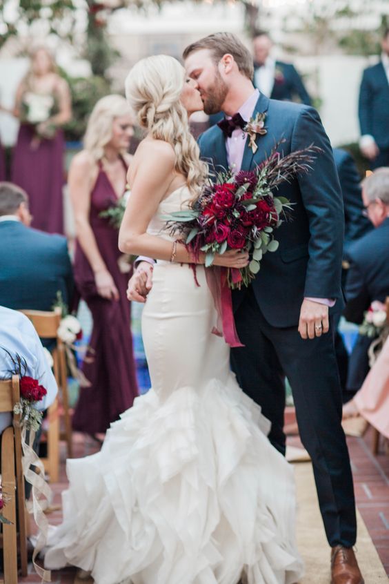 Darlington House winter garden wedding with navy & shades of marsala, berry & burgundy