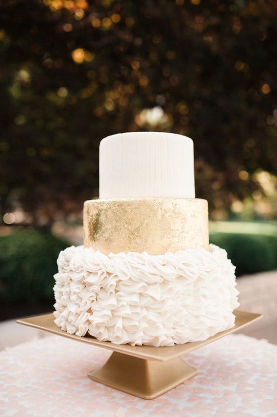 blush and gold wedding cake