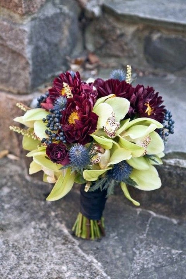 burgundy navy wedding bouquet