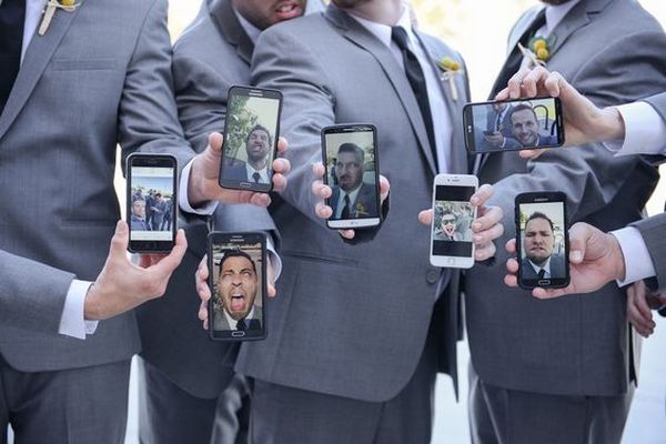 funny groomsmen wedding photo ideas 12