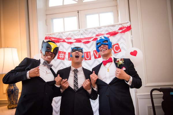 funny groomsmen wedding photo ideas 8